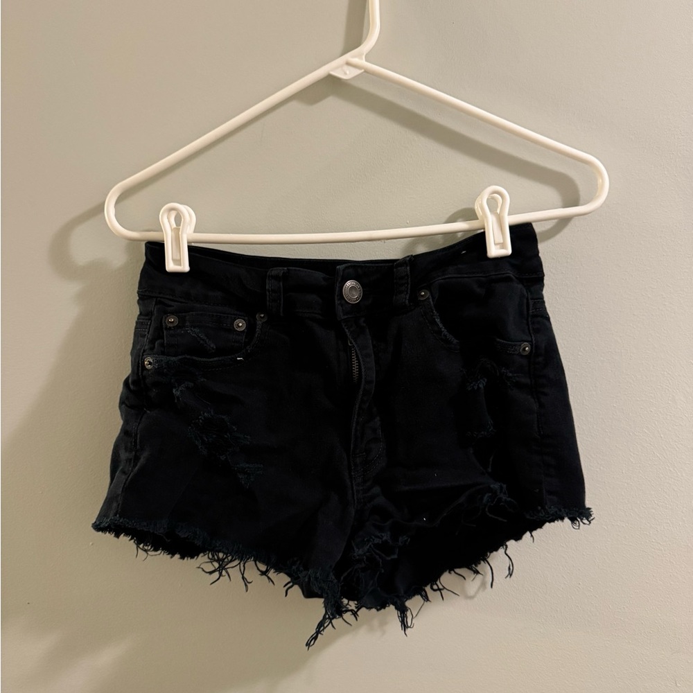 AMERICAN EAGLE OUTFITTERS